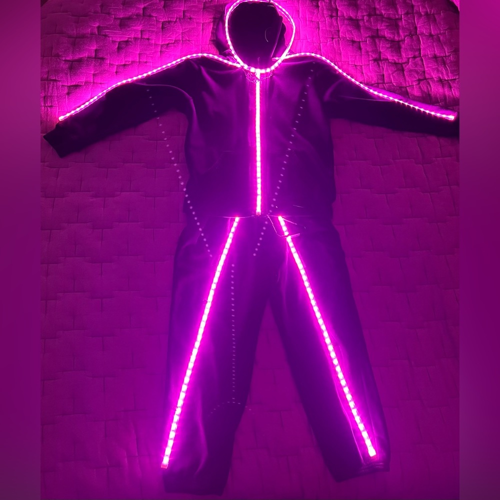 LED Light-Up Costume Set - Pink
